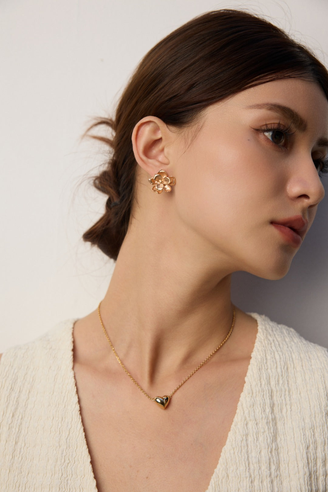 Flora Petals Vintage Gold Earrings