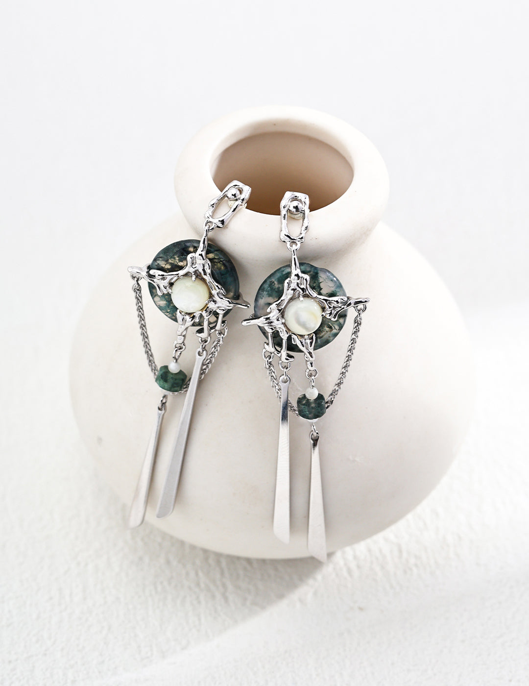 Traditional Chinese Water Grass Agate "Ping An Kou" Earrings