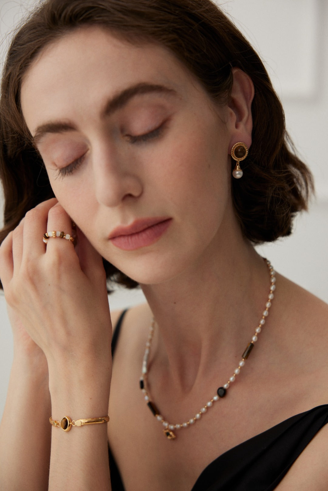 Natural Tiger's Eye Gemstone&Pearl Earrings