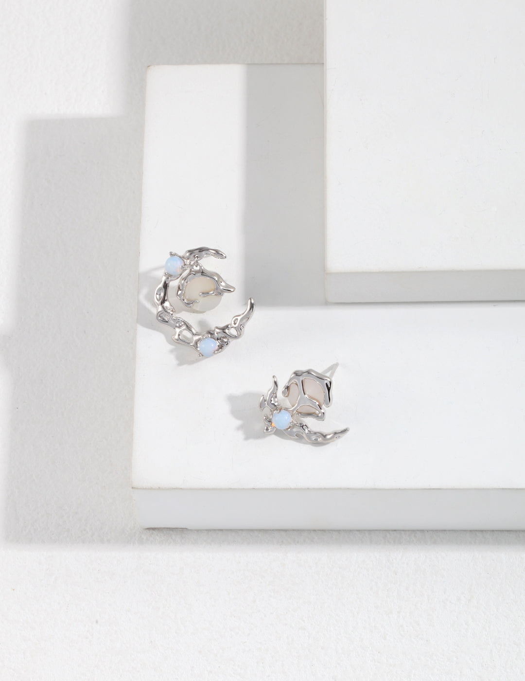 Lunar Radiance Collection