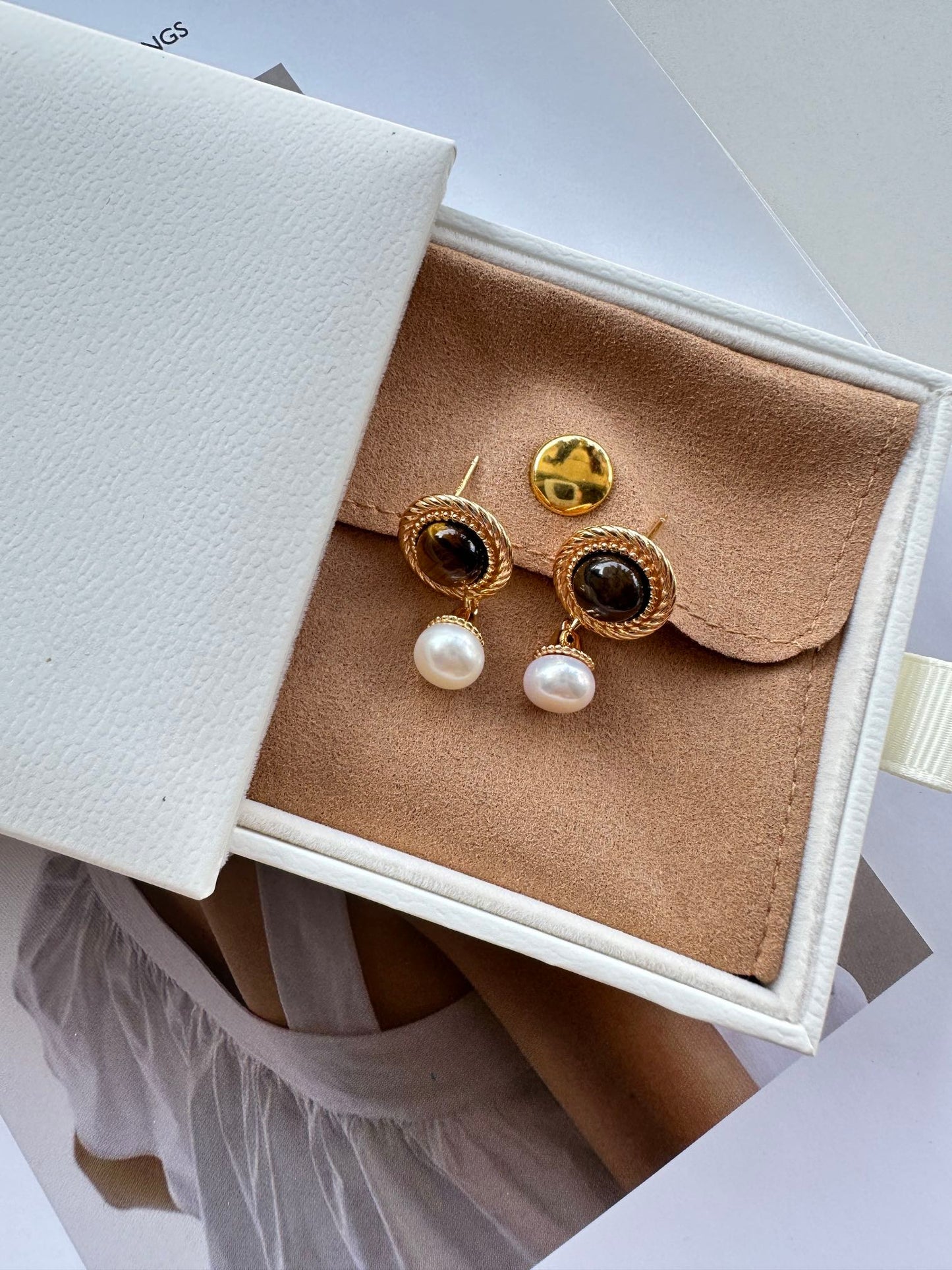 Natural Tiger's Eye Gemstone&Pearl Earrings